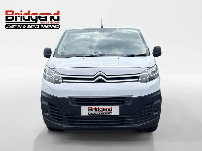 Used Citroën Dispatch 2023 White MPV