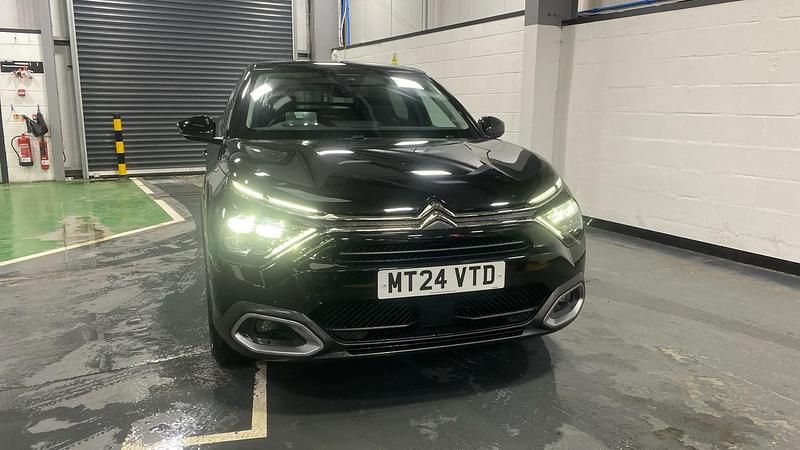 Used Citroën C4 PureTech 131 HP (96 kW) 2024 Black SUV