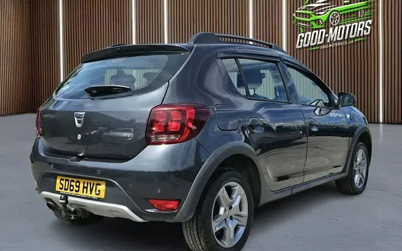 Used Dacia Sandero Comfort 90 HP (66 kW) 2019 Grey Hatchback