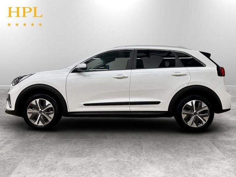 Used Kia Niro 147 kW (201 HP) 2022 White SUV