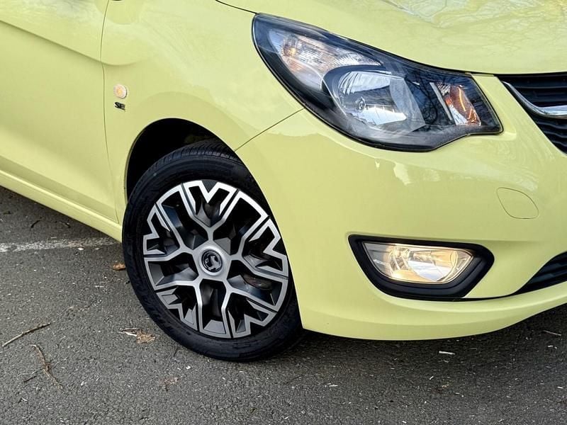 Used Vauxhall Viva 75 HP (55 kW) 2017 Green Hatchback