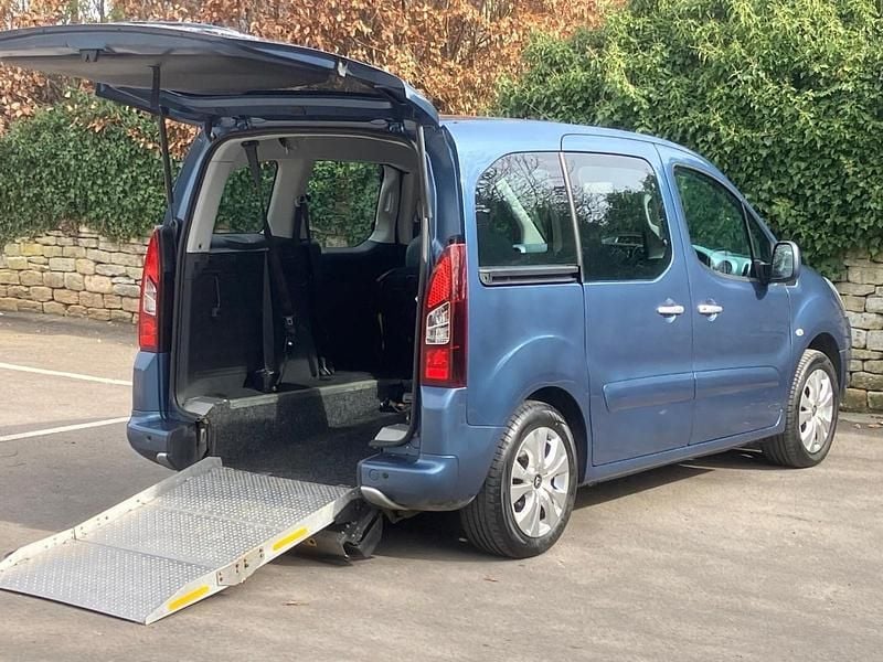 Used Citroën Berlingo 90 HP (66 kW) 2015 Blue MPV