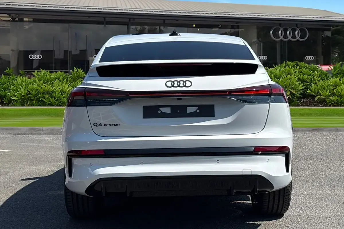New Audi Q4 Sportback e-tron Performance 82 kW (112 HP) 2026 White SUV