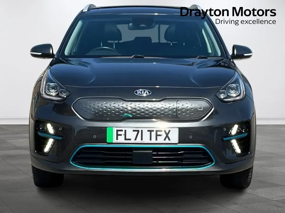Used Kia e-Niro 150 kW (204 HP) 2021 Grey SUV