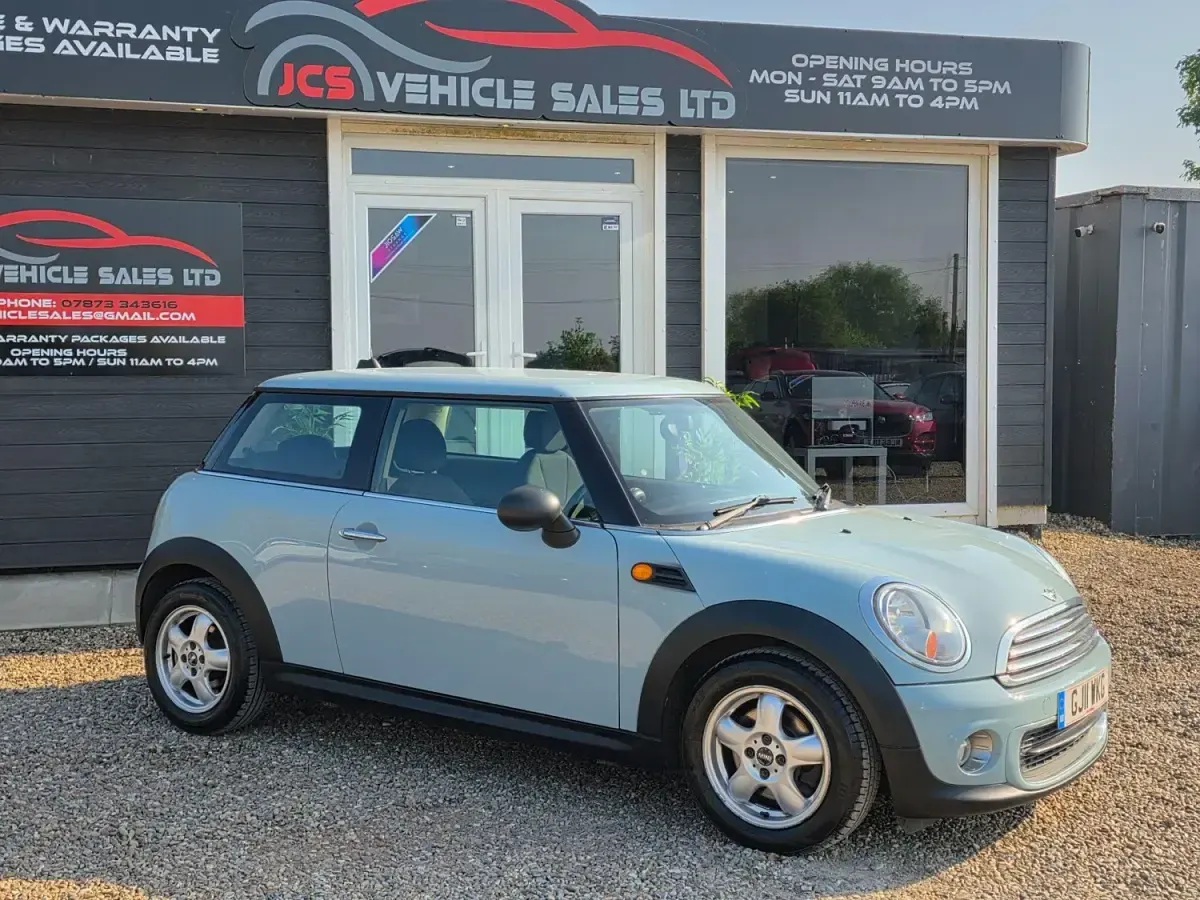 Używany Mini ONE Hatch 98 KM (72 kW) 2011 Niebieski Hatchback