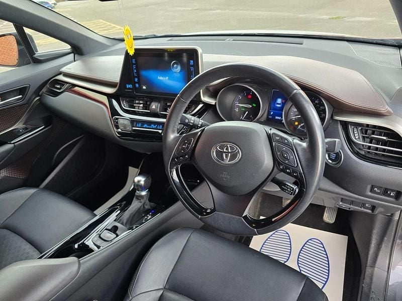 Used Toyota C-HR 116 HP (85 kW) 2019 Grey SUV