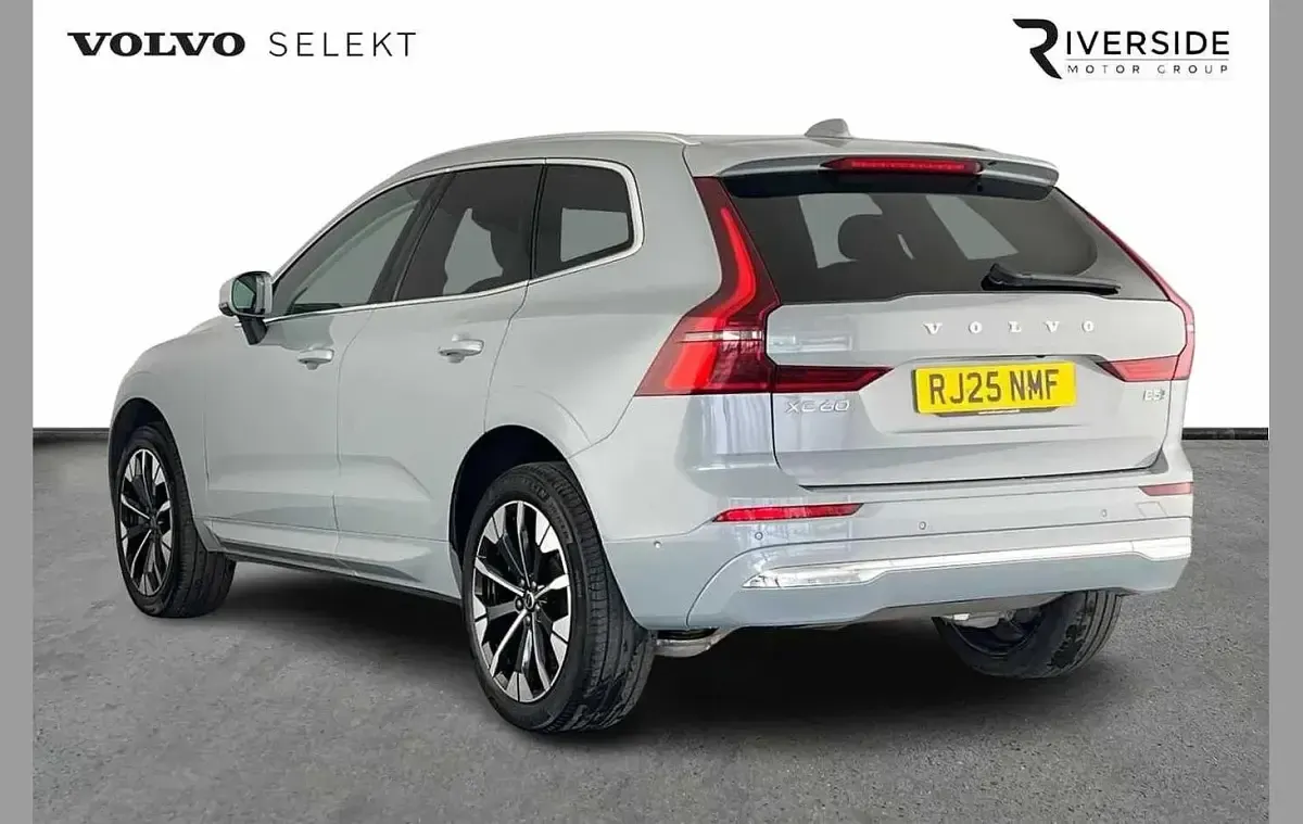 Used Volvo XC60 Ultra 250 HP (183 kW) 2025 Vapour grey SUV