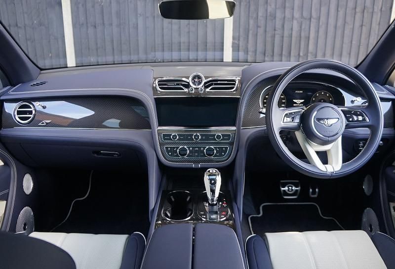 Used Bentley Bentayga 2023 Sequin blue SUV