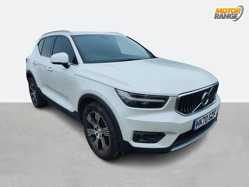 White Used 2020 Volvo XC40 Inscription SUV | £19,895 (Good price) - Image 1/4