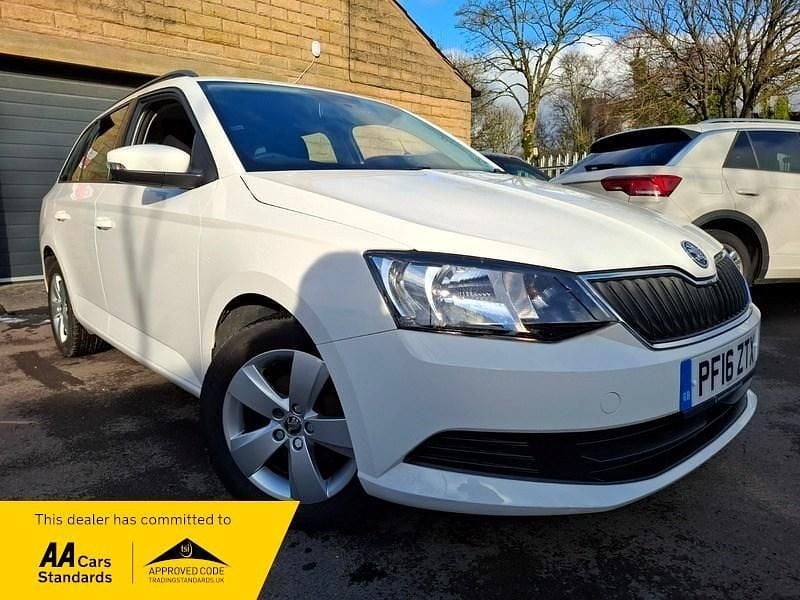 White Used 2016 Skoda Fabia SE Estate | £8,500 (Fair price) - Image 1/3