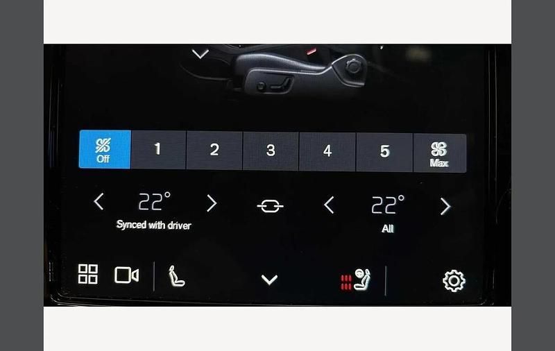 Used Volvo C40 Ultimate 169 kW (231 HP) 2022 Silver SUV