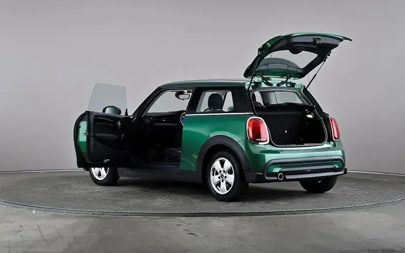 Used Mini Cooper Classic 136 HP (100 kW) 2022 Green Hatchback