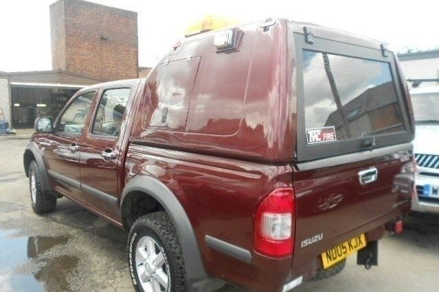 Begagnad Isuzu Pick up 129 HK (94 kW) 2005 Pickup