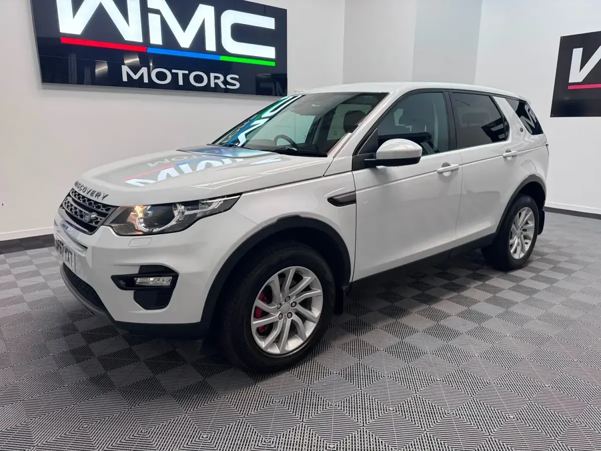 Used Land Rover Discovery Sport SE 177 HP (130 kW) 2017 White SUV