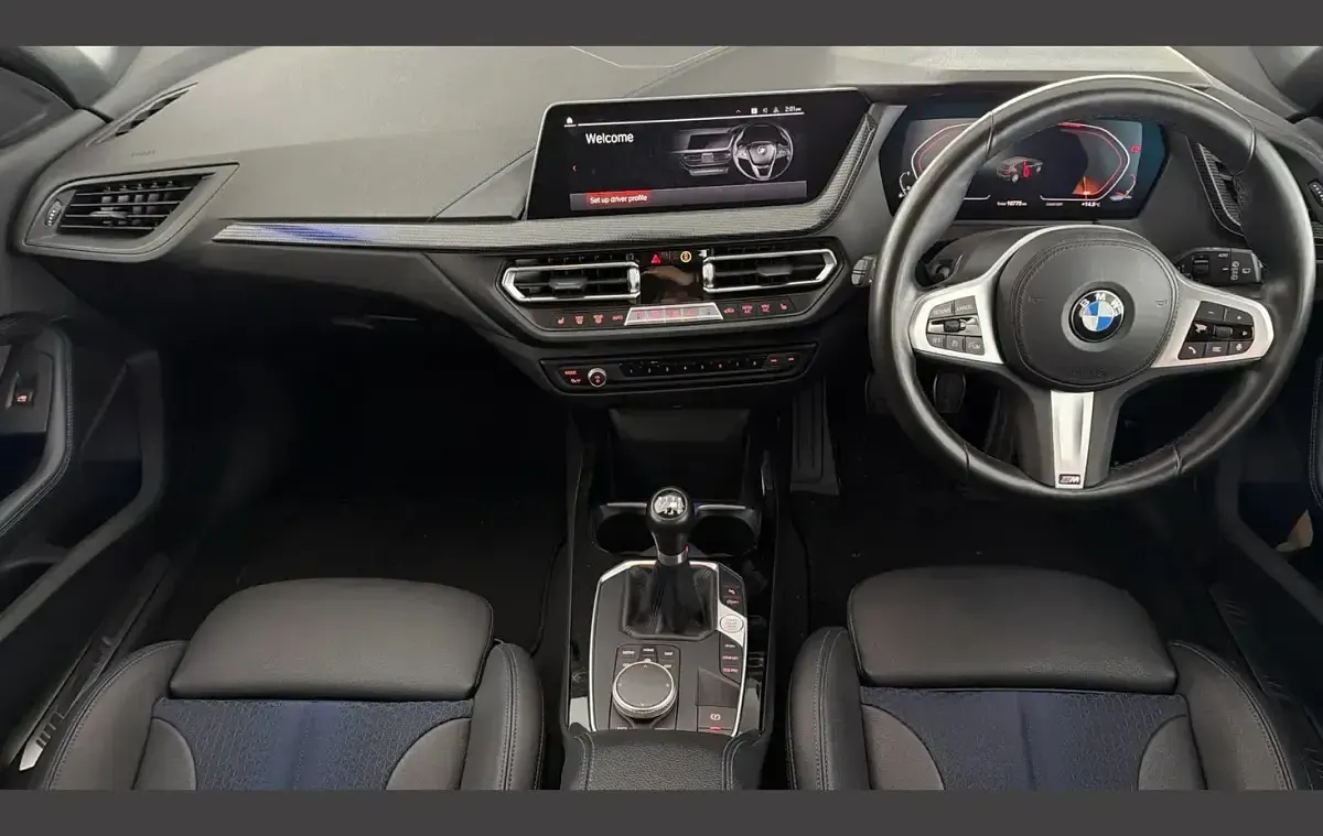 Used BMW 118 M Sport 134 HP (98 kW) 2022 White Hatchback