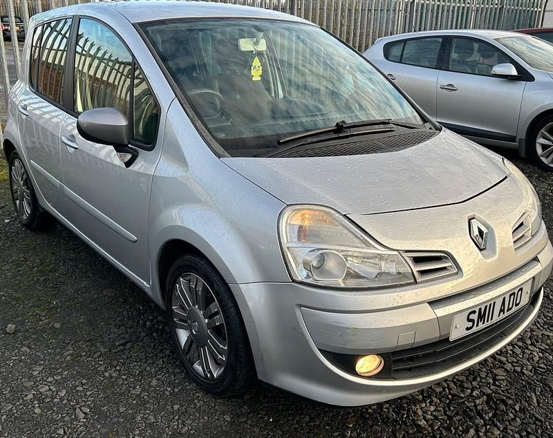 Silver Used 2011 Renault Modus Dynamique MPV | £2,995 (Fair price) - Image 1/4