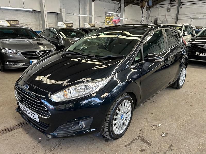 Used Ford Fiesta Titanium 2013 Black Hatchback