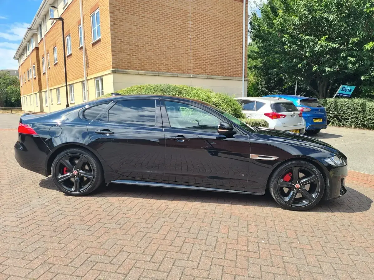 Used Jaguar XF S 300 HP (220 kW) 2017 Black Sedan