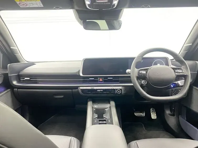Usado Hyundai Ioniq 6 Premium 167 kW (228 HP) 2024 Prateado Sedan