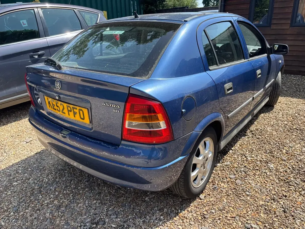Used Vauxhall Astra 2002 Blue Hatchback