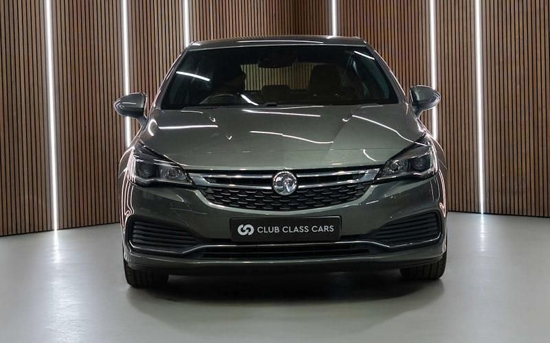Used Vauxhall Astra SRi 150 HP (110 kW) 2019 Grey Hatchback