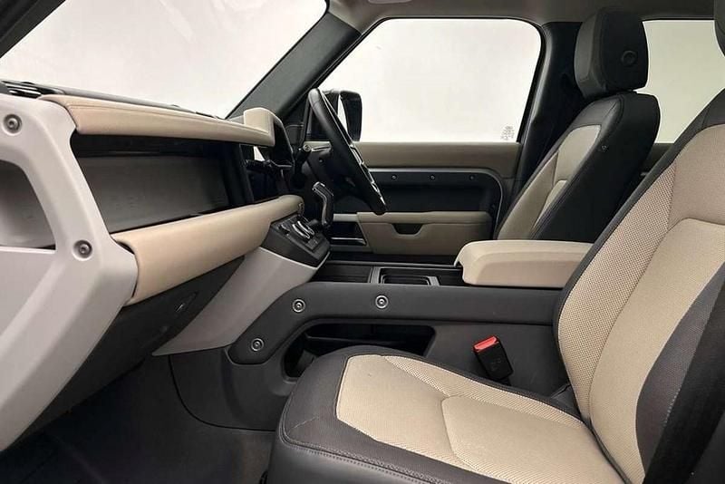 Usado Land Rover Defender Dynamic 245 CV (180 kW) 2022 Plateado SUV