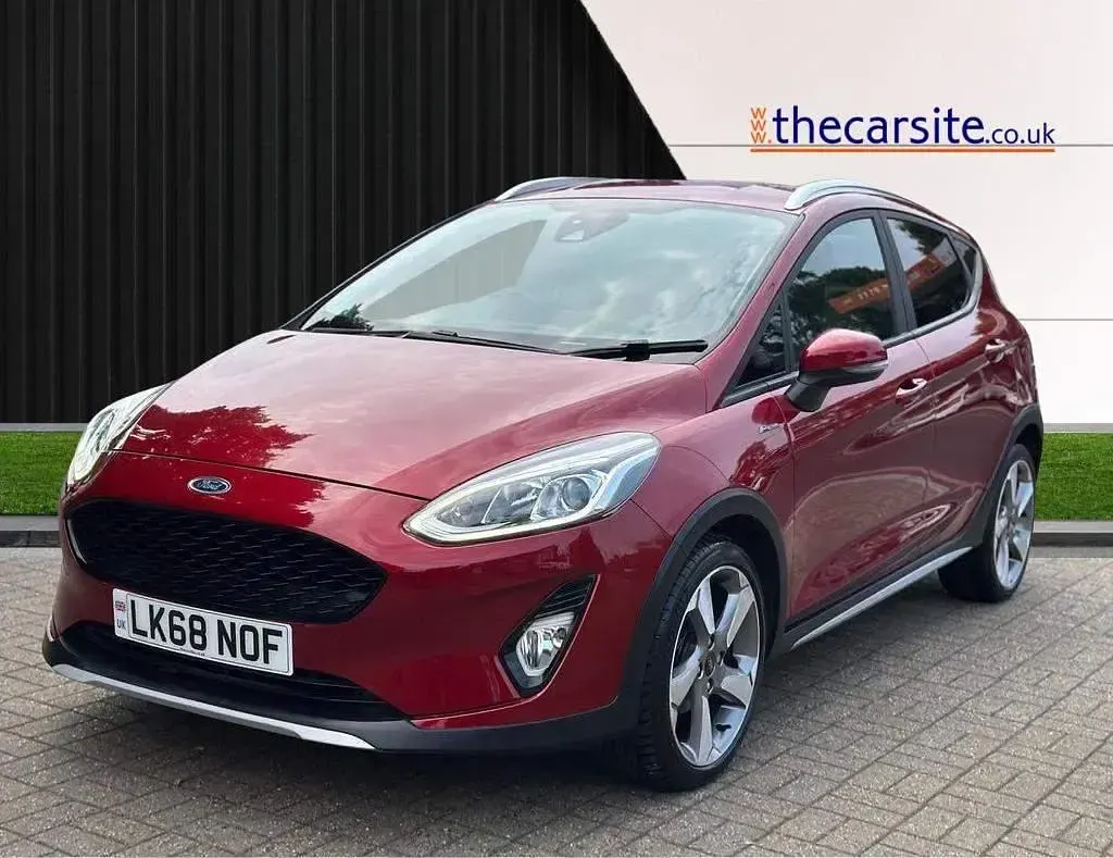 Used Ford Fiesta Active 100 HP (73 kW) 2018 Red Hatchback