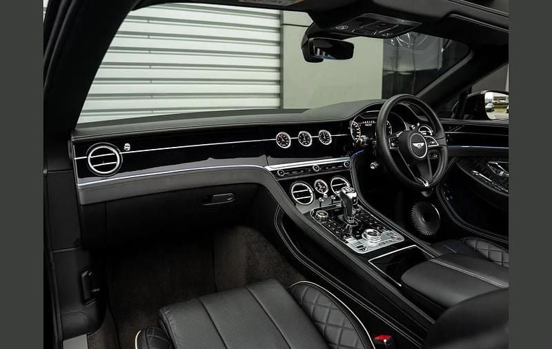 Used Bentley Continental GT Convertible 625 HP (459 kW) 2019 Black Cabriolet
