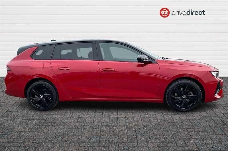 Used Vauxhall Astra S 130 HP (95 kW) 2023 Red Estate