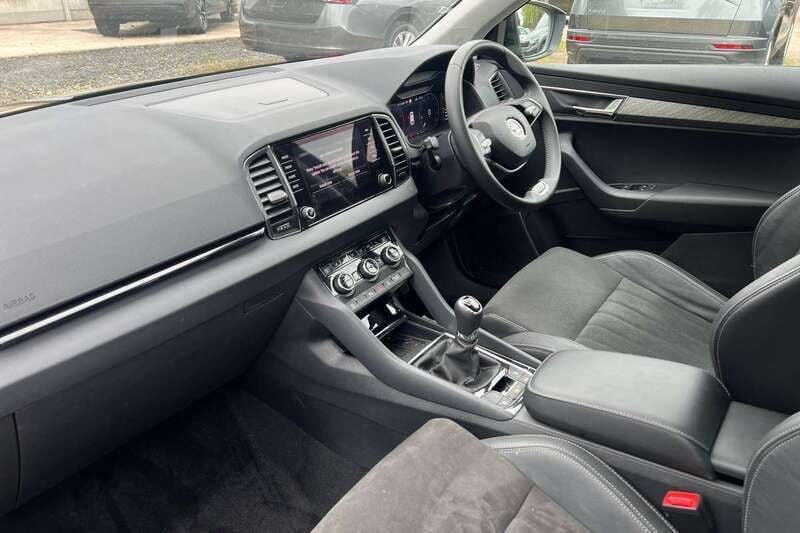 Image 2/4