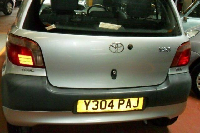 Used 2000 Toyota Yaris Hatchback | £1,295 (Super price) - Image 1/4