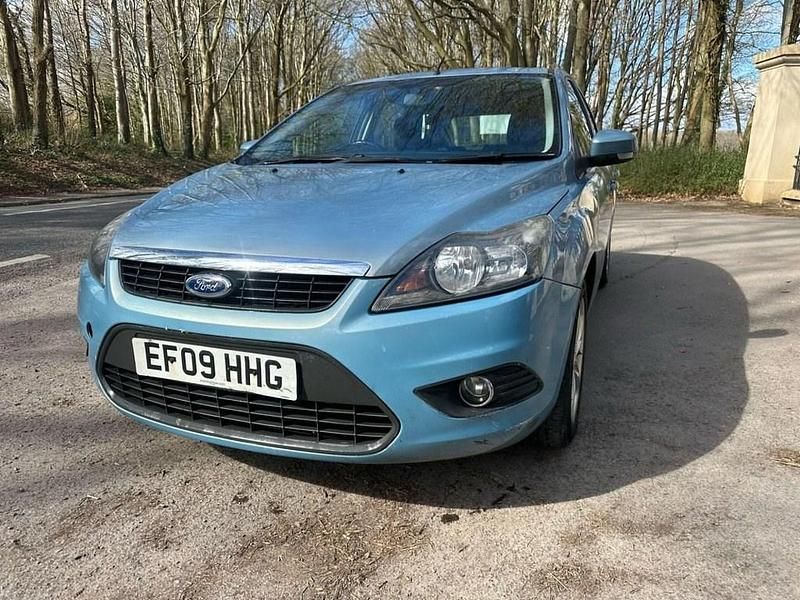 Blue Used 2009 Ford Focus Zetec Hatchback | £1,699 (Fair price) - Image 1/4