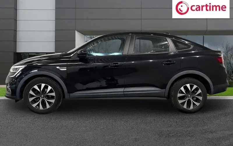 Used Renault Arkana Iconic 140 HP (102 kW) 2022 Black SUV