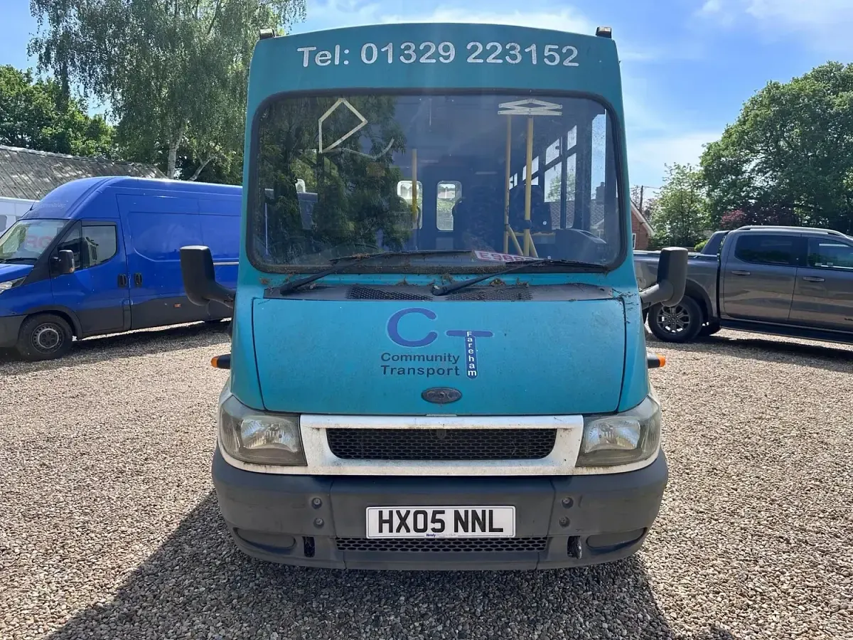 Used Ford Transit 115 HP (84 kW) 2005 White Cabriolet