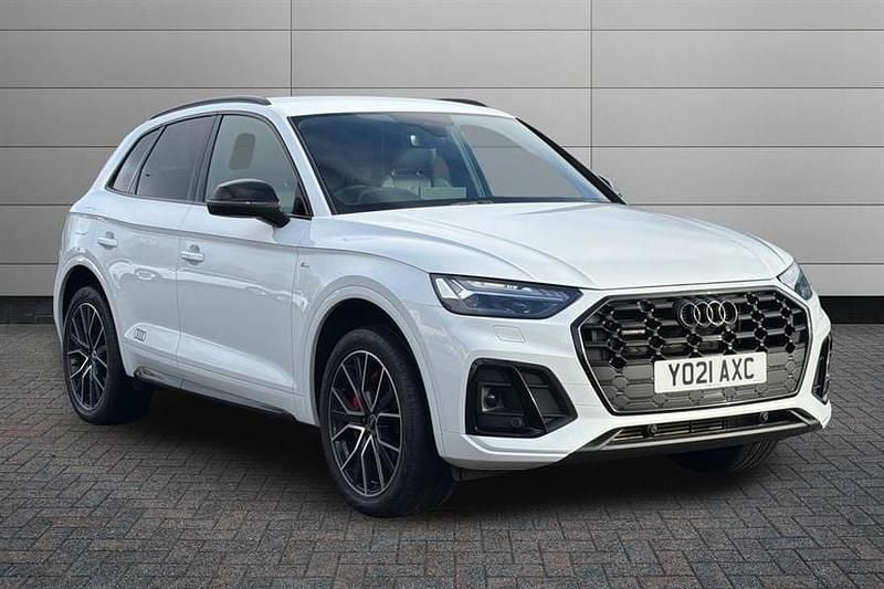 Used Audi Q5 Comfort 299 HP (219 kW) 2021 Glacier white SUV