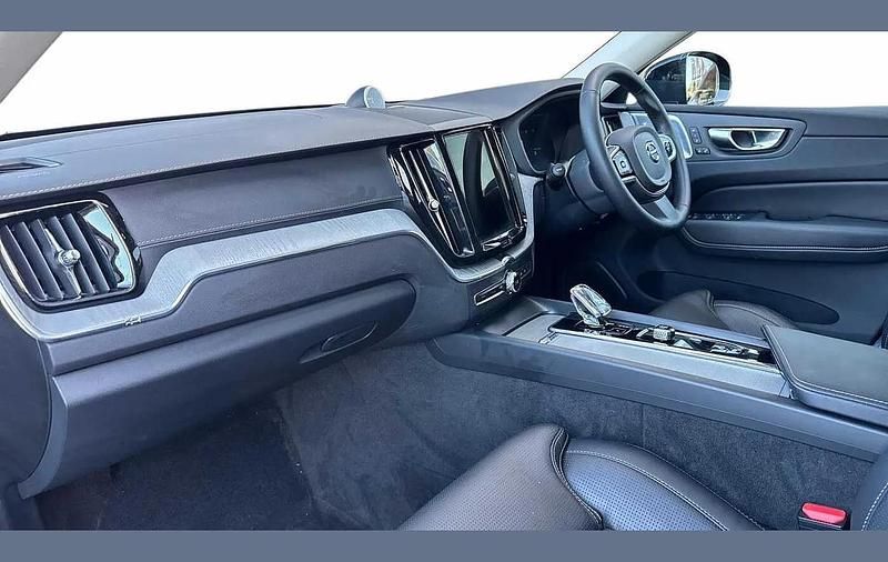 Used Volvo XC60 Ultra 455 HP (334 kW) 2025 Black SUV