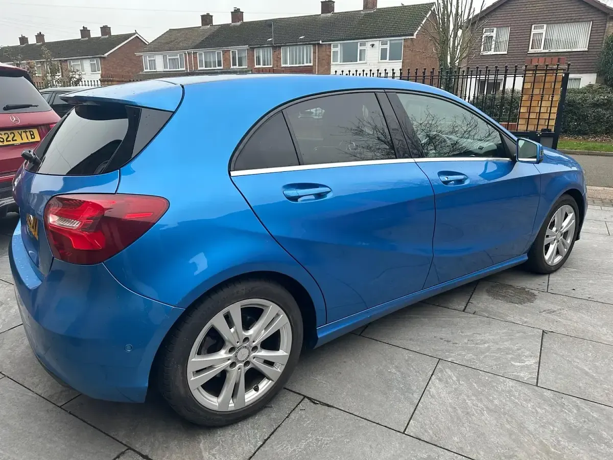 Used Mercedes A200 Premium 136 HP (100 kW) 2017 Blue Hatchback