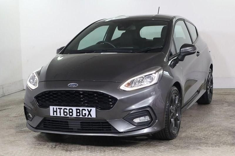 Used Ford Fiesta ST-Line 125 HP (91 kW) 2018 Grey Hatchback