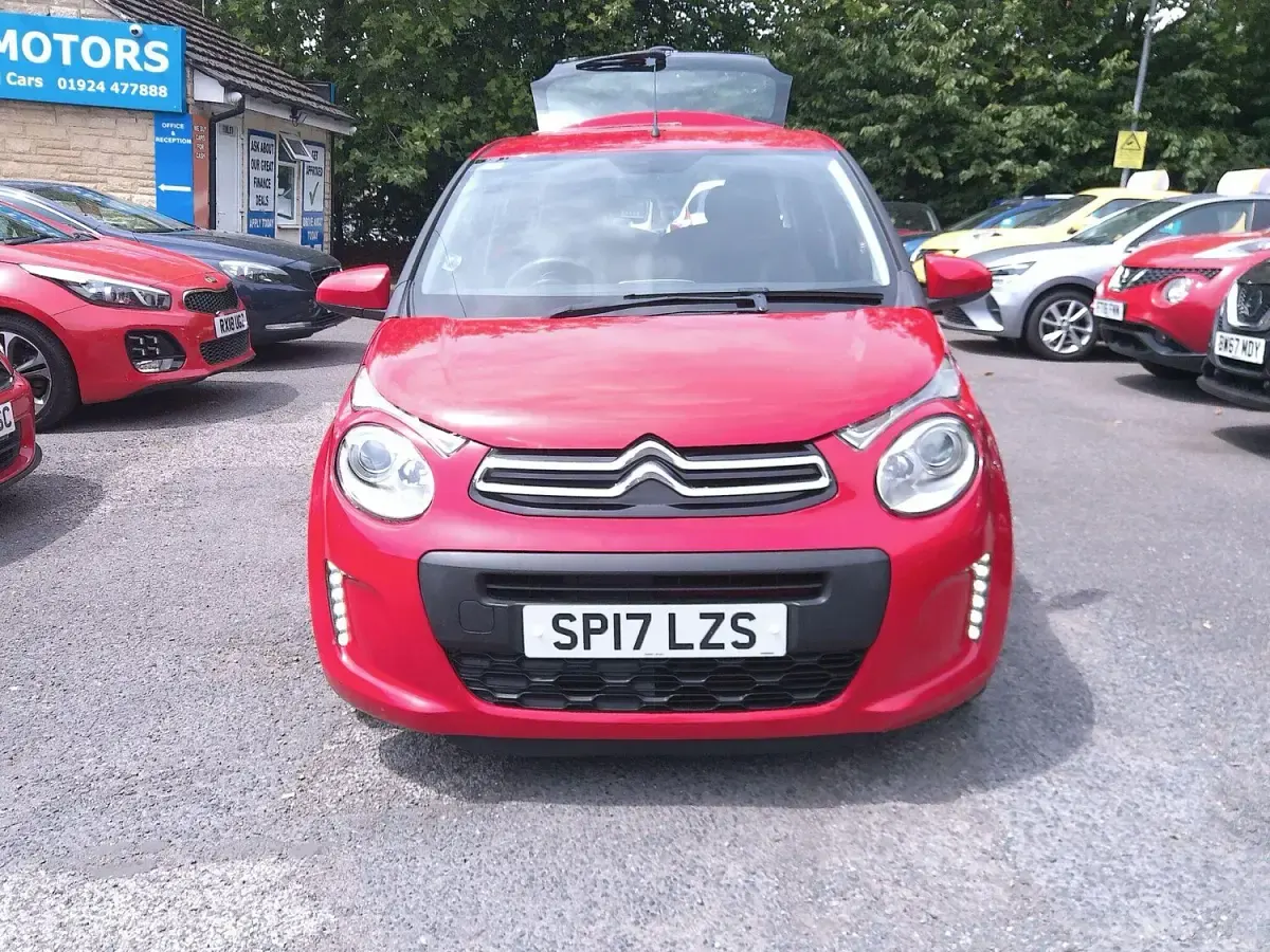 Used Citroën C1 Feel 68 HP (50 kW) 2017 Red Hatchback