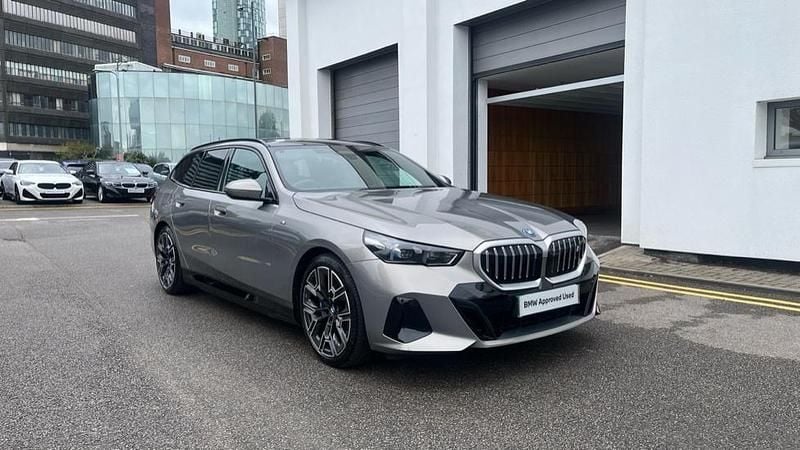 Grey Used 2025 BMW i5 M Sport Sedan | £56,385 (Expensive) - Image 1/4