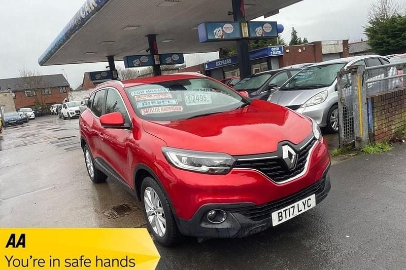 Used Renault Kadjar Dynamique 110 HP (80 kW) 2017 Red SUV