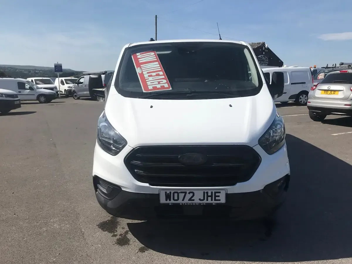 Used Ford Transit Custom 130 HP (95 kW) 2023 White Van