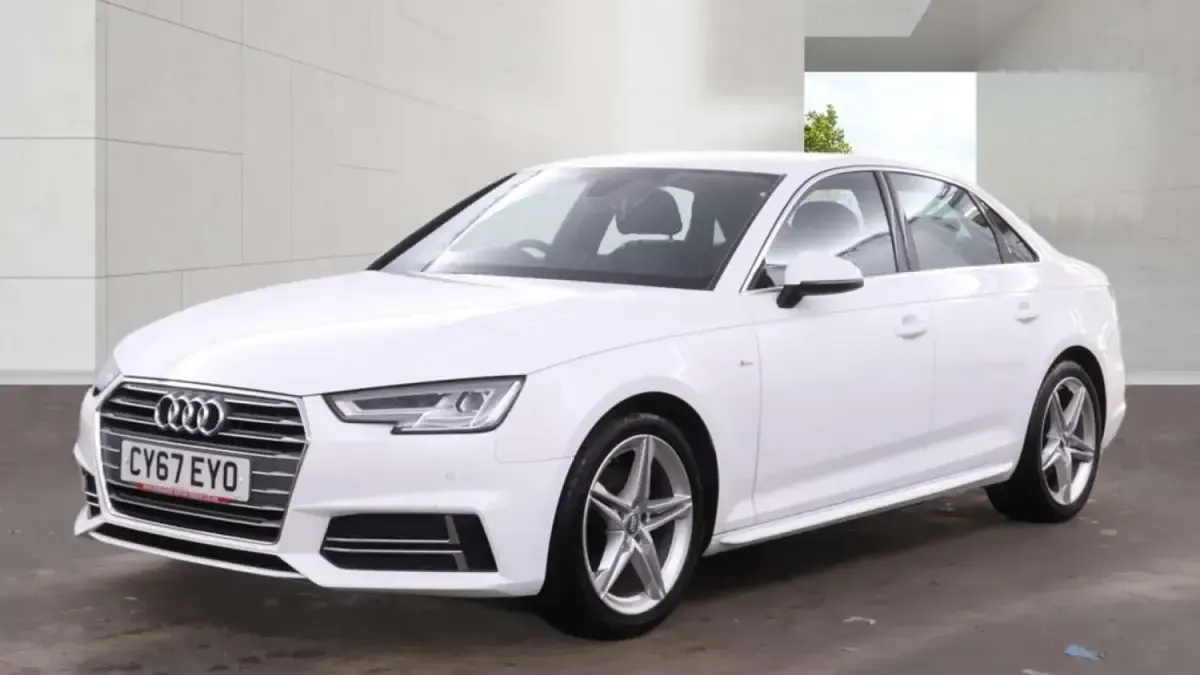 Begagnad Audi A4 S-Line 150 HK (110 kW) 2017 Vit Sedan