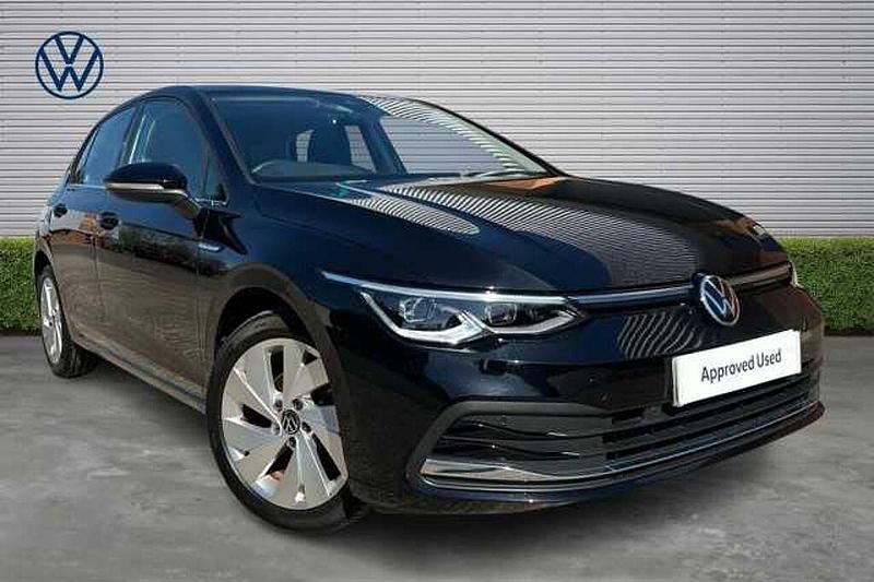 Used VW Golf VIII 130 HP (95 kW) 2021