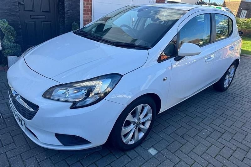 White Used 2018 Vauxhall Corsa Hatchback | £3,295 (Good price) - Image 1/1