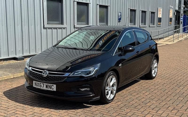 Used 2019 Vauxhall Astra SRi Hatchback | £7,500 (Good price) - Image 1/4