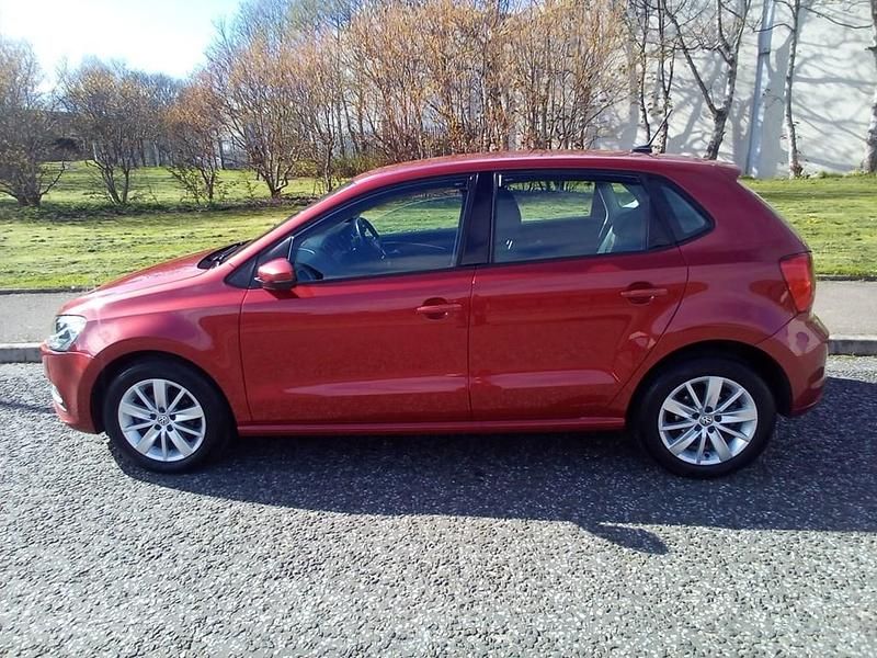 Used VW Polo SE 2015 Red Hatchback