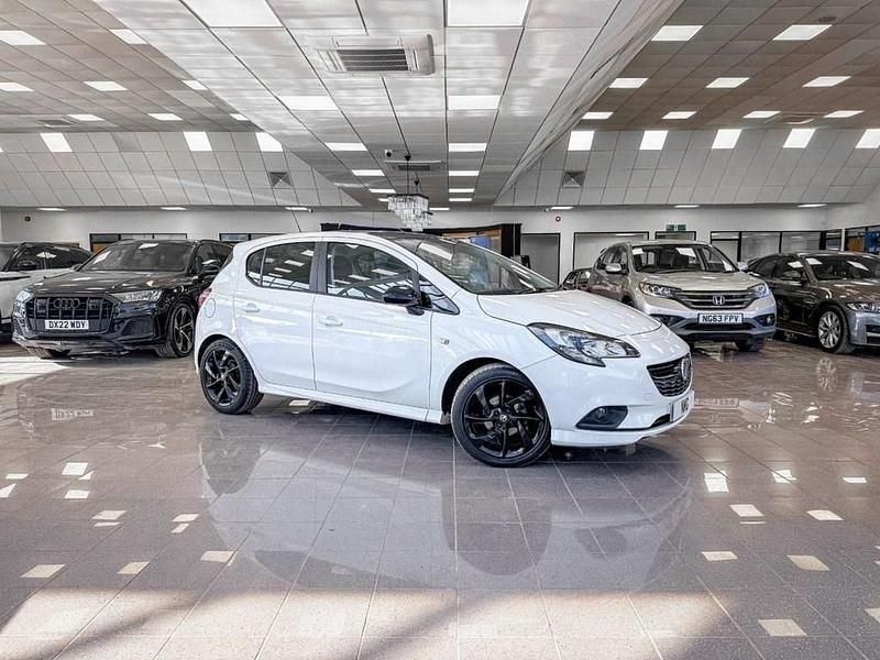 Used Vauxhall Corsa SRi 90 HP (66 kW) 2019 White Hatchback