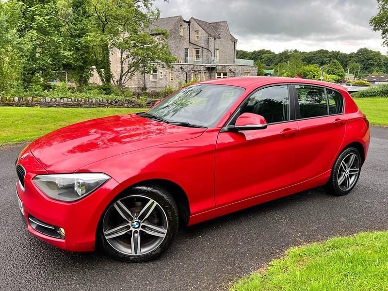 Used BMW 116 Sport Line 2014 Red Hatchback
