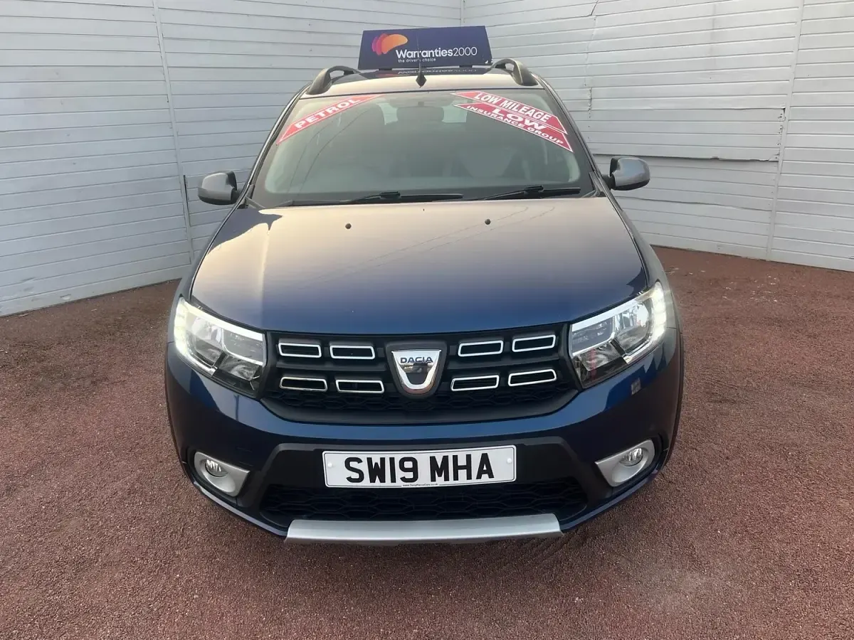 Used Dacia Logan MCV Comfort 90 HP (66 kW) 2019 Blue Estate